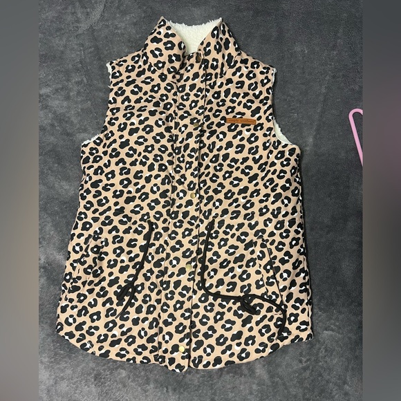 brand new simply southern vest- leopard print - Picture 2 of 5